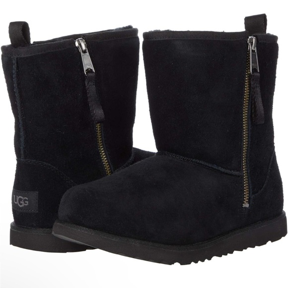 UGG Other - UGG Kids 4 Classic Short Dual Zip Black Uggs